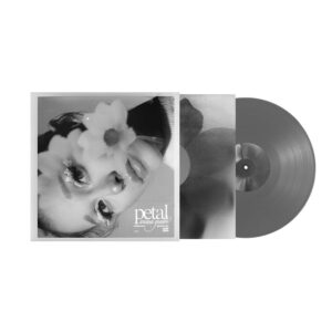 Petal (Esclusiva Discoteca Laziale Cover Alternativa) Esclusiva Discoteca Laziale; Limitato; Cover Alternativa; Gatefold; Vinile Grigio; Grande Ariana